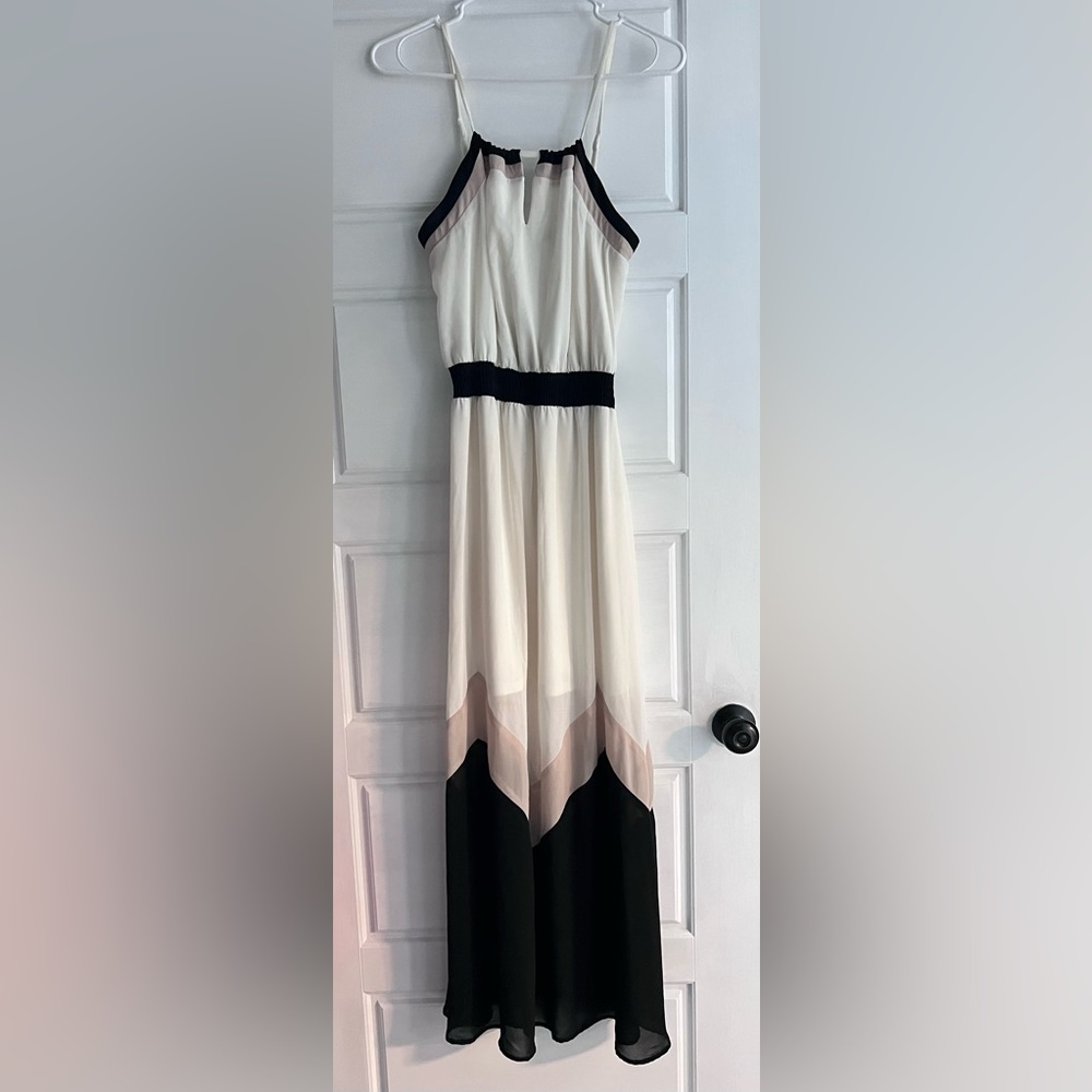 Black/cream/tan maxi dress with keyhole neckline